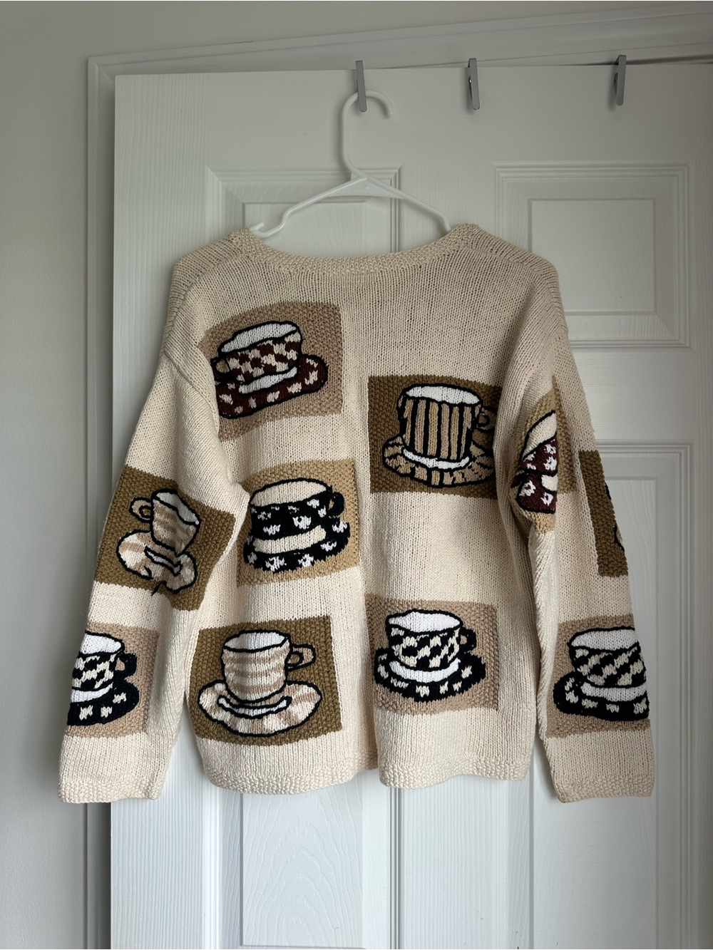 Vintage Talbots Hand Knit Cardigan Sweater Coffee Tea Mug Beige Tan Size Small - Picture 2 of 7